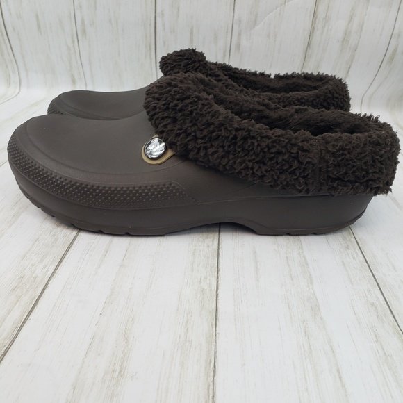 crocs with liner removable